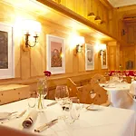 Hotel Edelweiss Swiss Quality 4*