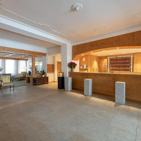 Edelweiss Swiss Quality Hotel Sils-Maria