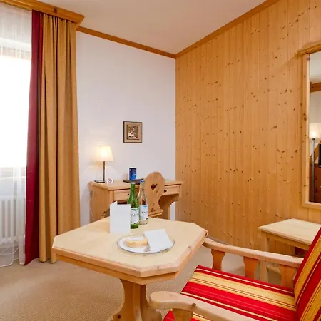 Edelweiss Swiss Quality Hotel 4*