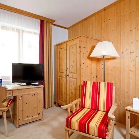 Edelweiss Swiss Quality Otel 4*